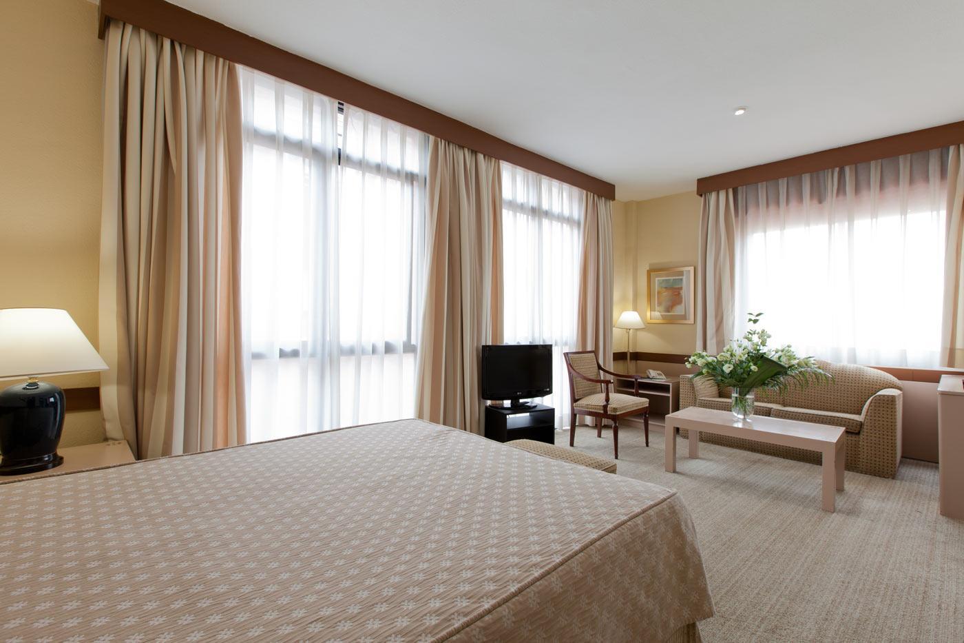 Espahotel Plaza Basilica 3*