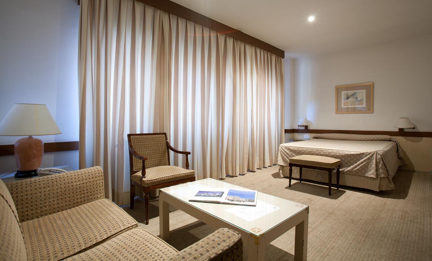 Espahotel Plaza Basilica Aparthotel 3*