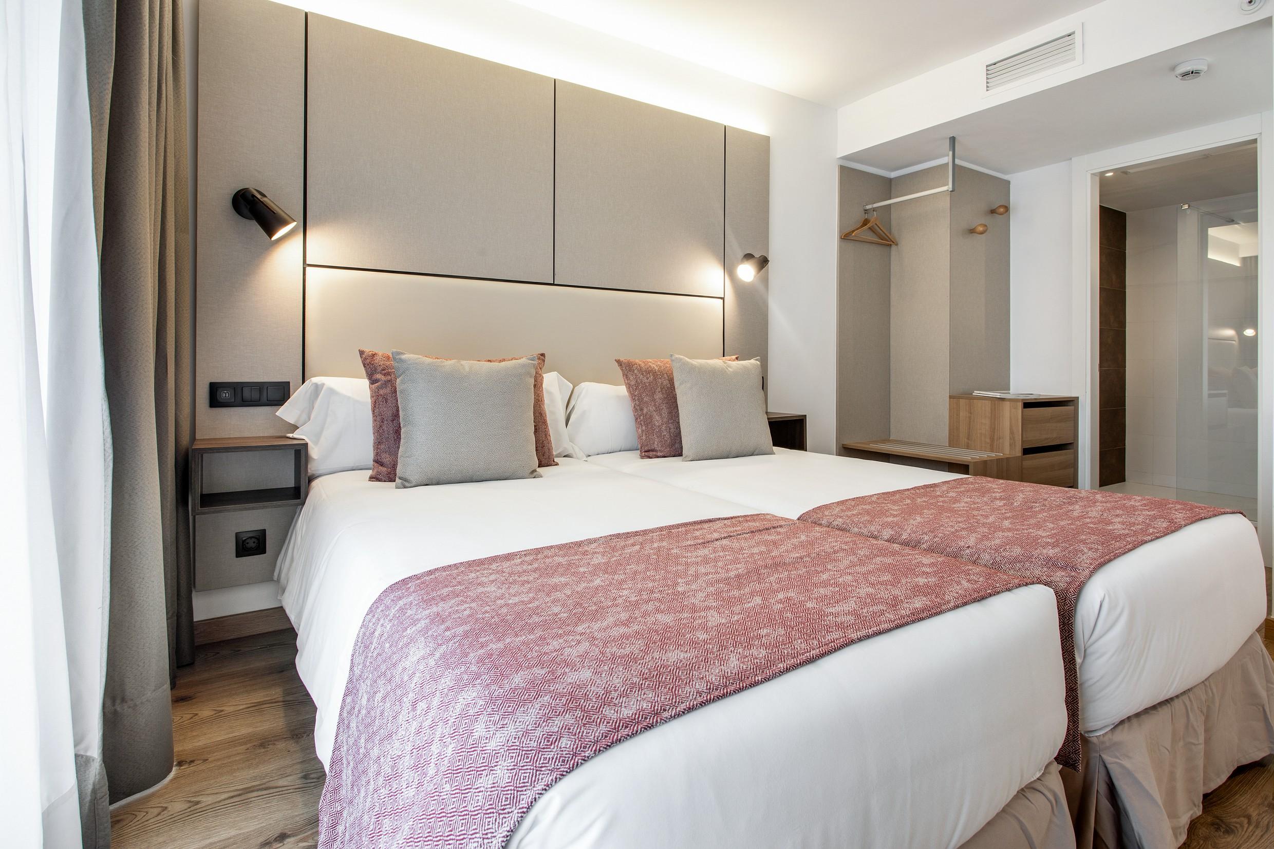 Pierre & Vacances Edificio Eurobuilding 2 *