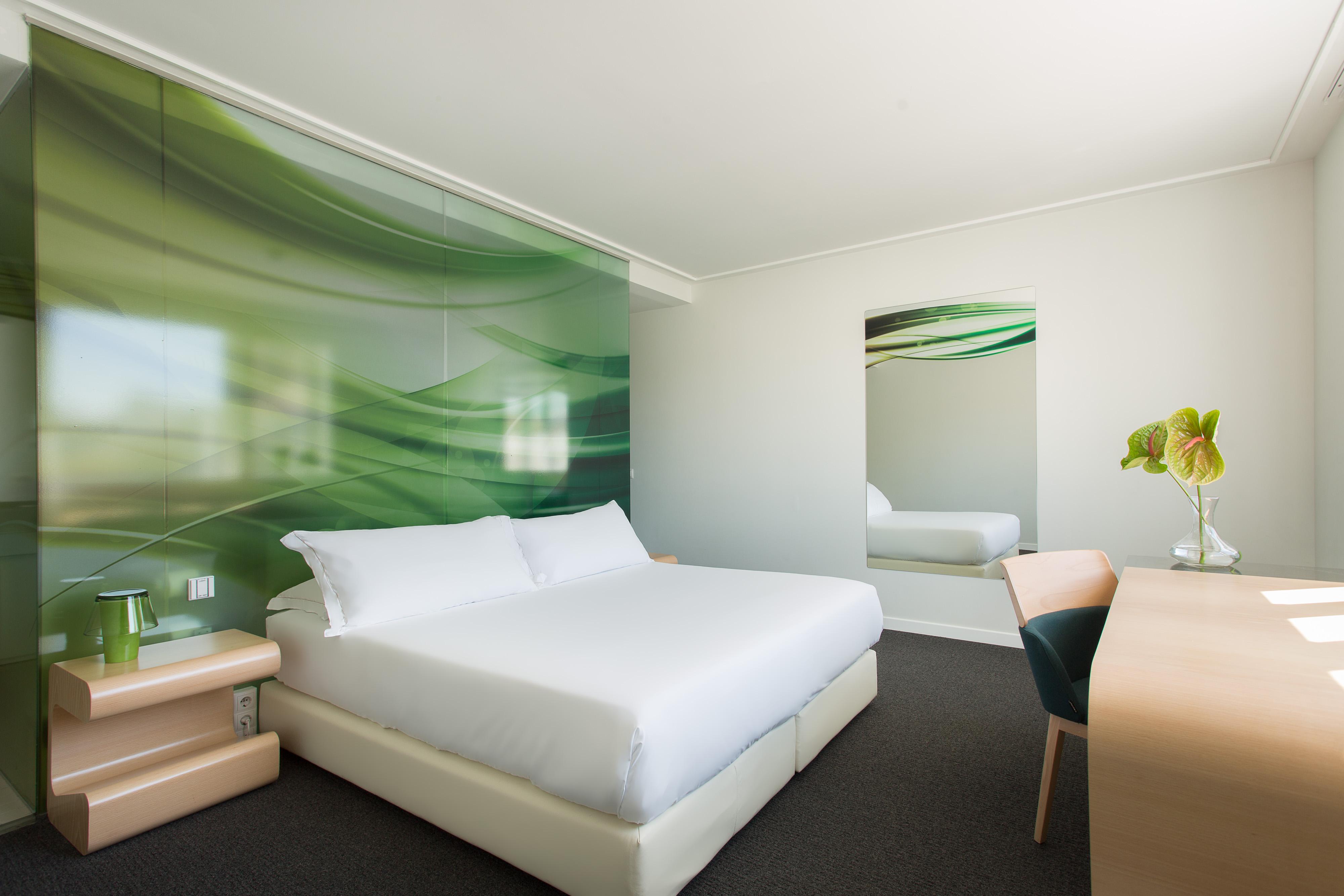 Mate Oscar Hotel