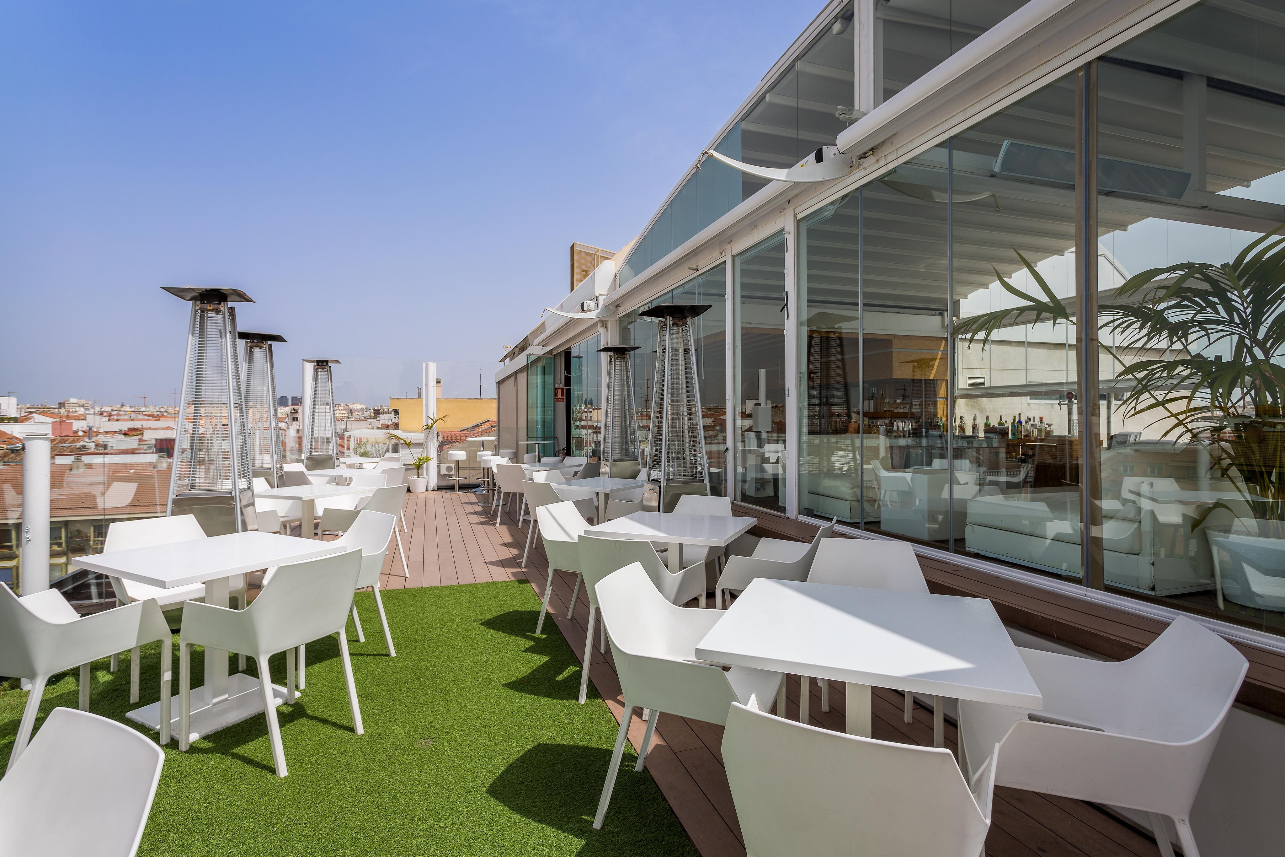 Mate Oscar Hotel 3*