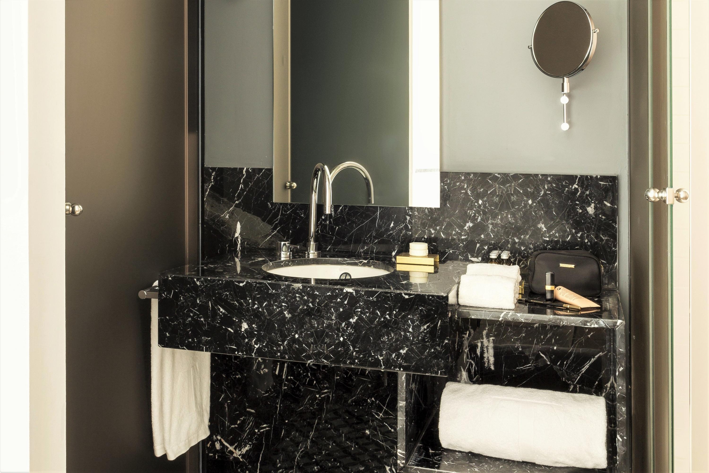 Totem Madrid, A Small Luxury Of The World Hotel Madri