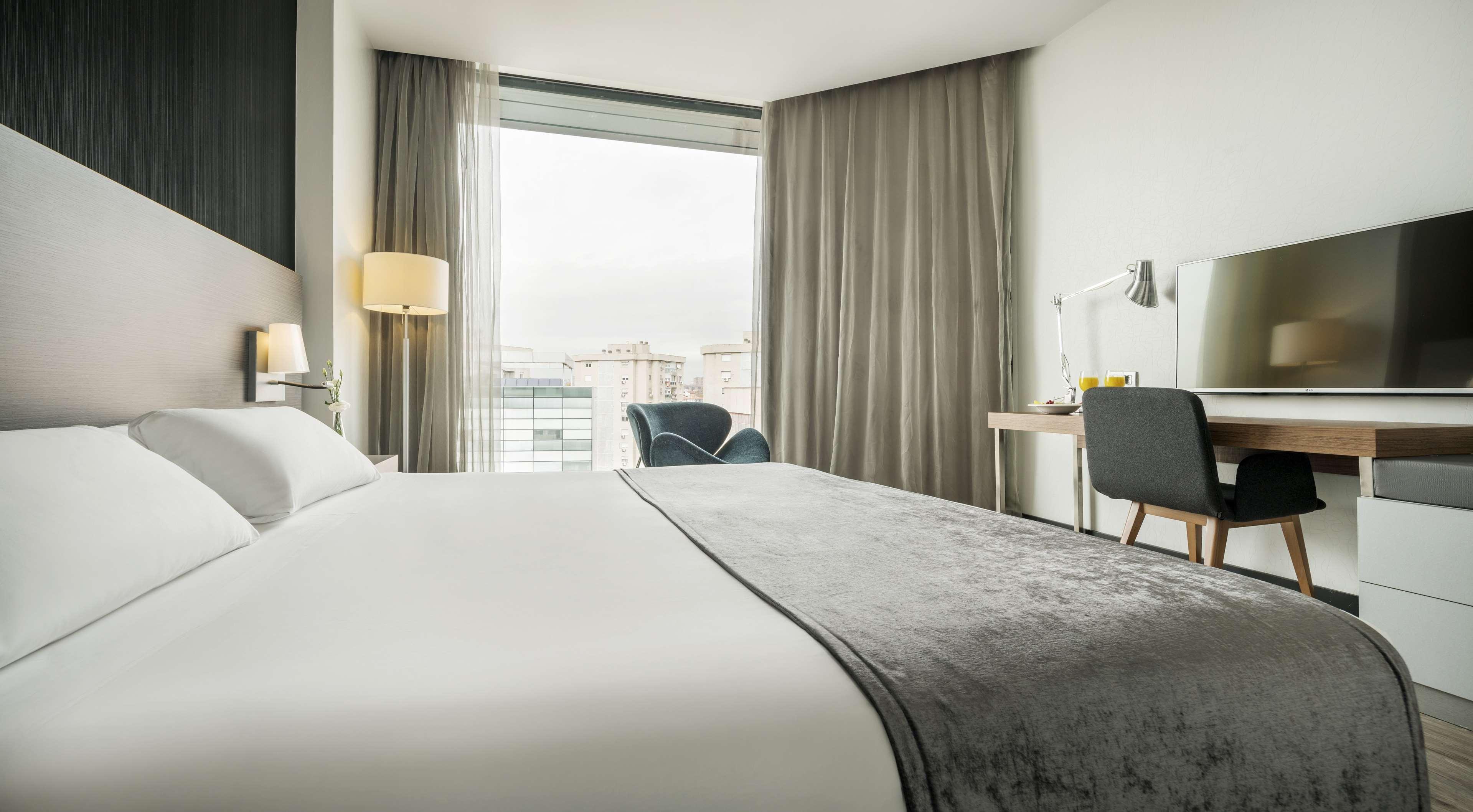Ilunion Atrium 4*