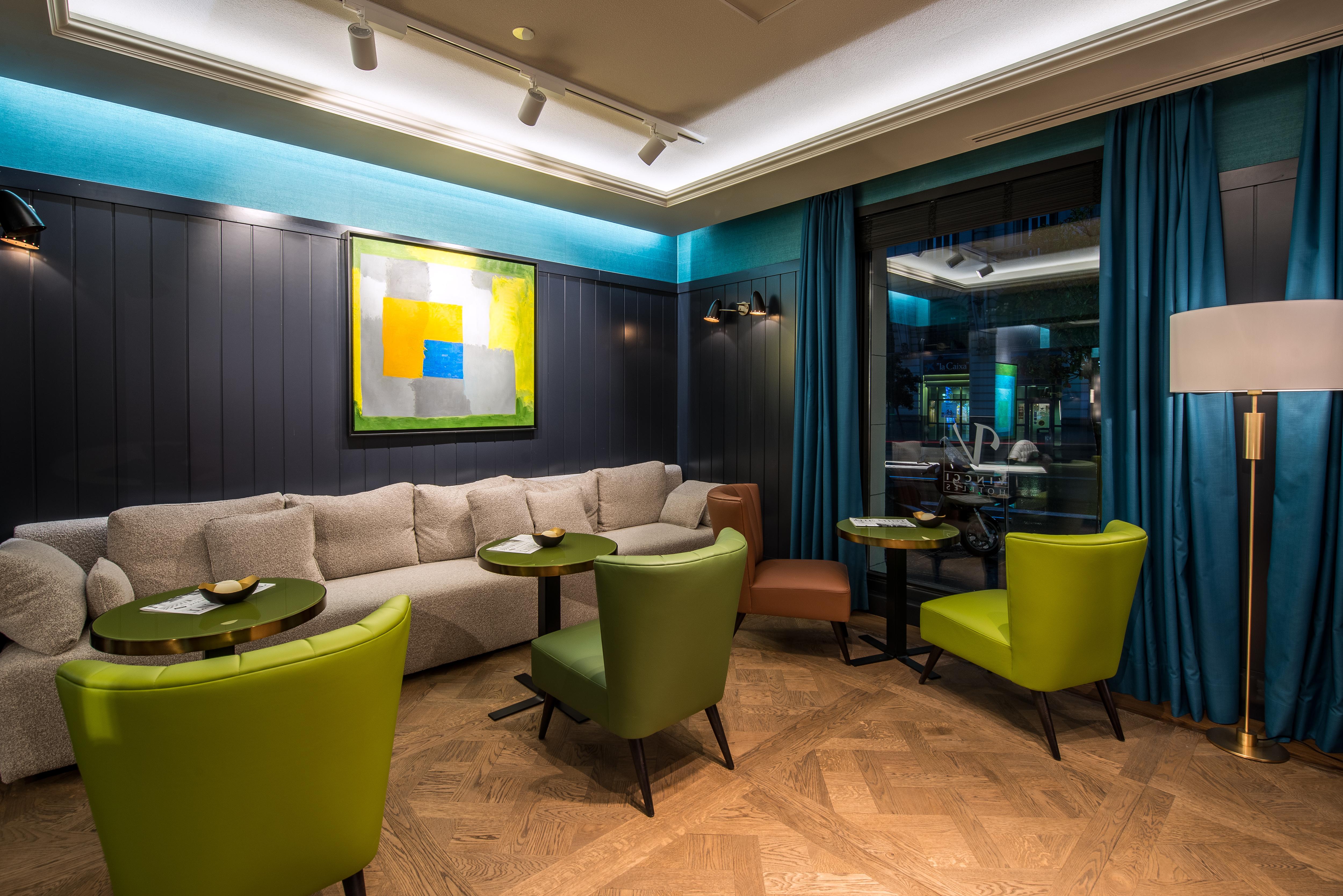 Hotel Vincci The Mint 4*