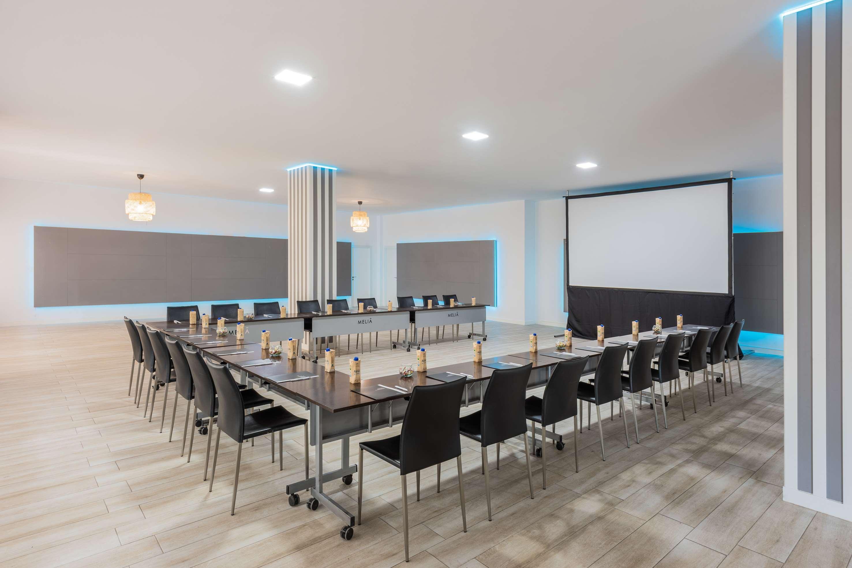 Chamartín, Affiliated By Meliá 3* Madrid