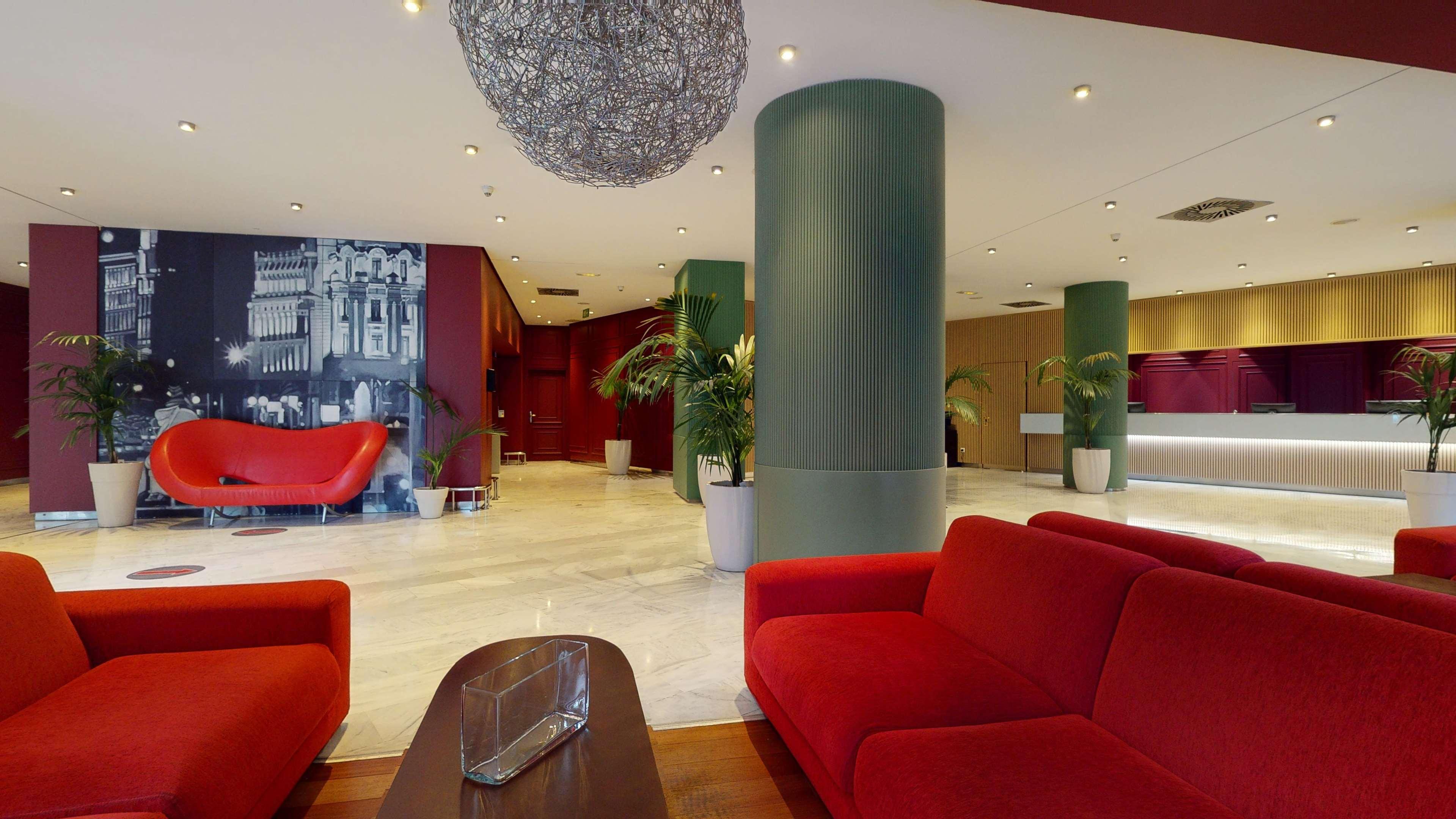 Hotel Radisson Red Madri