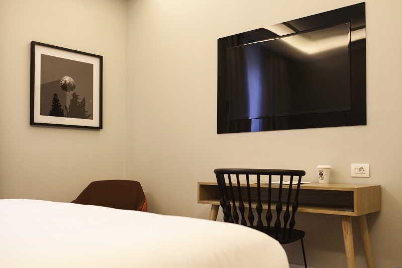One Shot Recoletos 4* Madrid