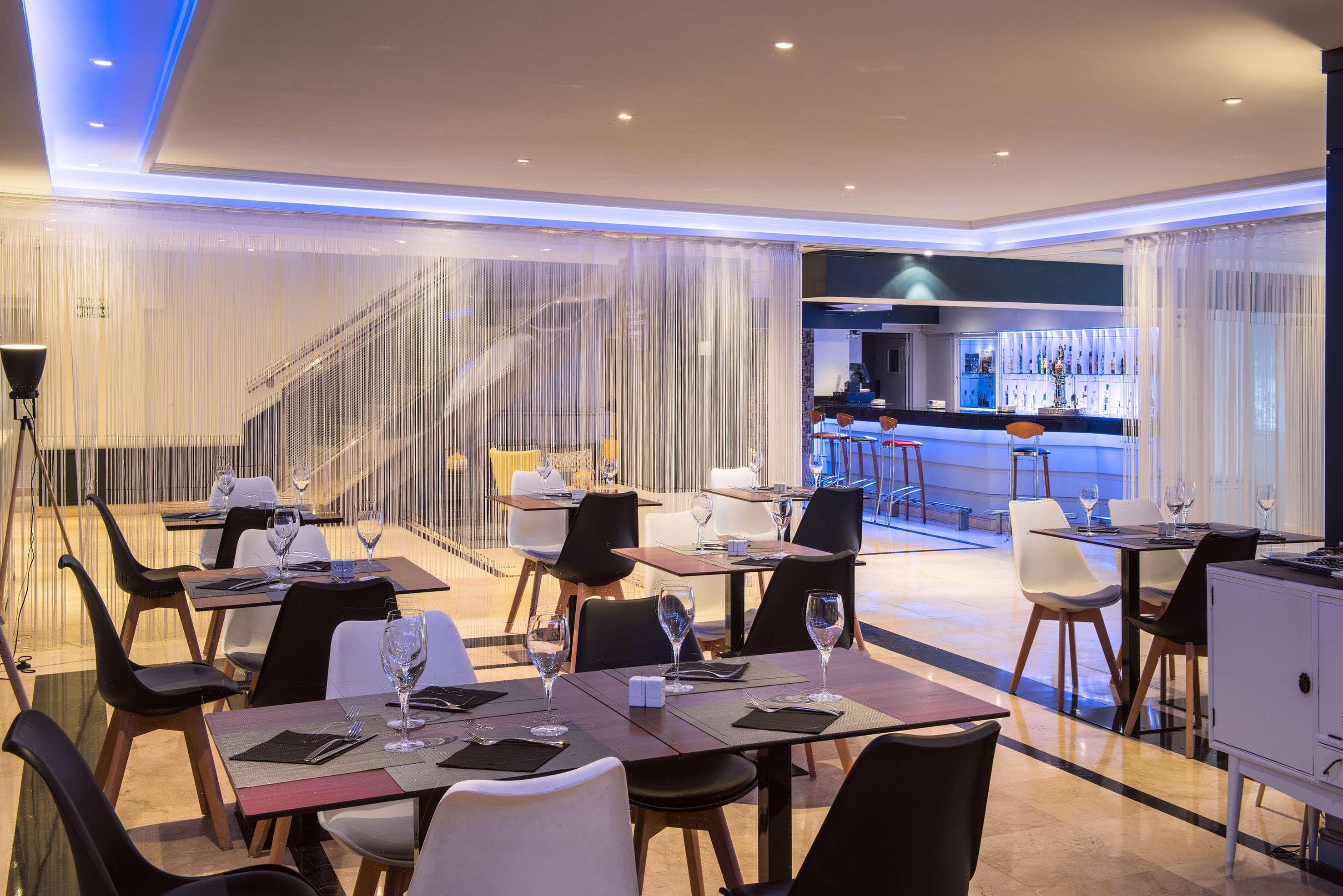Hotel Alameda Aeropuerto, Affiliated By Meliá