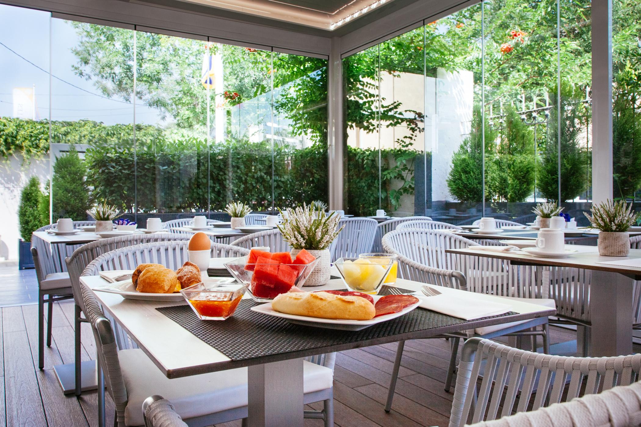 Globales Acis Y Galatea Hotel 3*