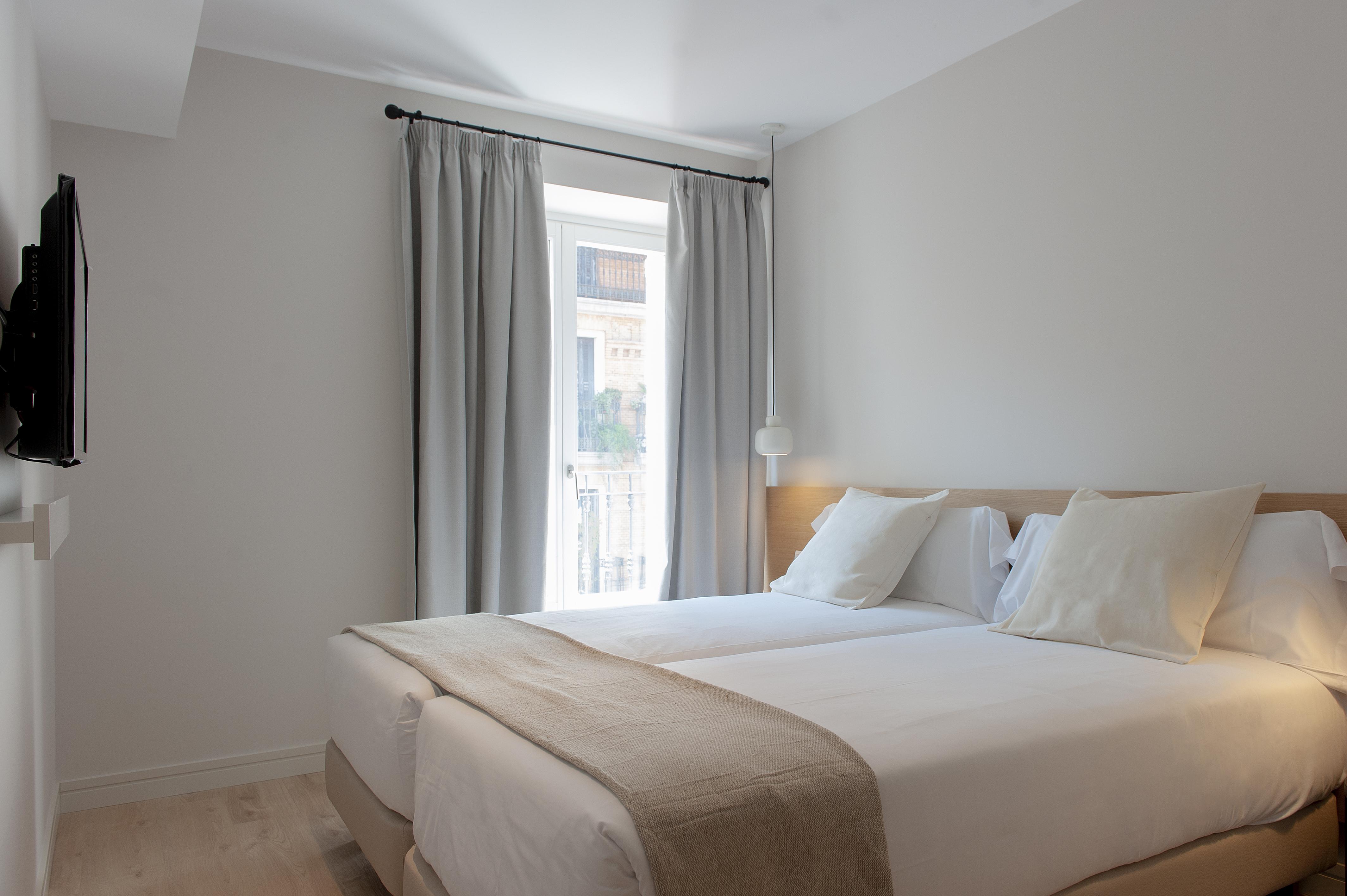 Mh Aparthotel