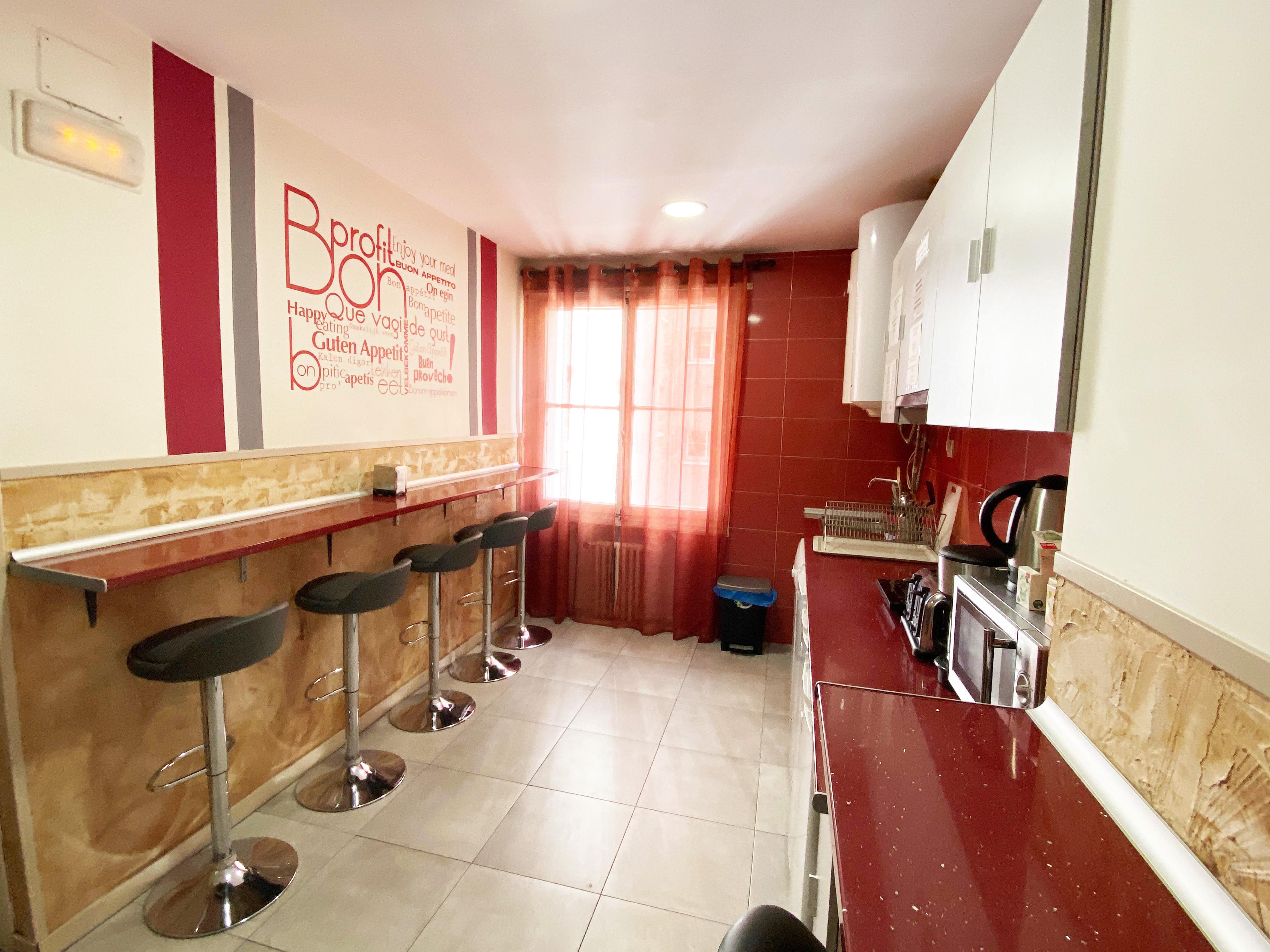 Muchomadrid Hostel *