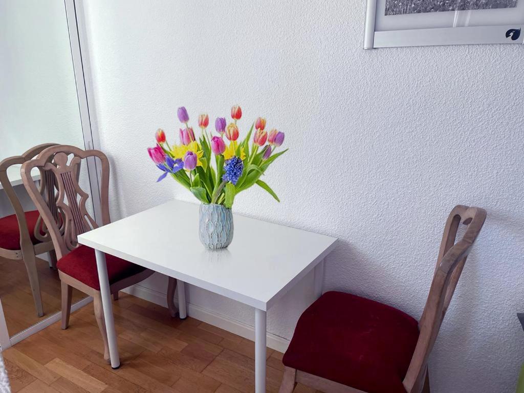 Gran Via Valverde & Parking Bed & Breakfast *