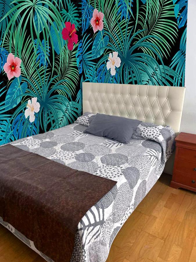 Bed & Breakfast Gran Via Valverde & Parking *