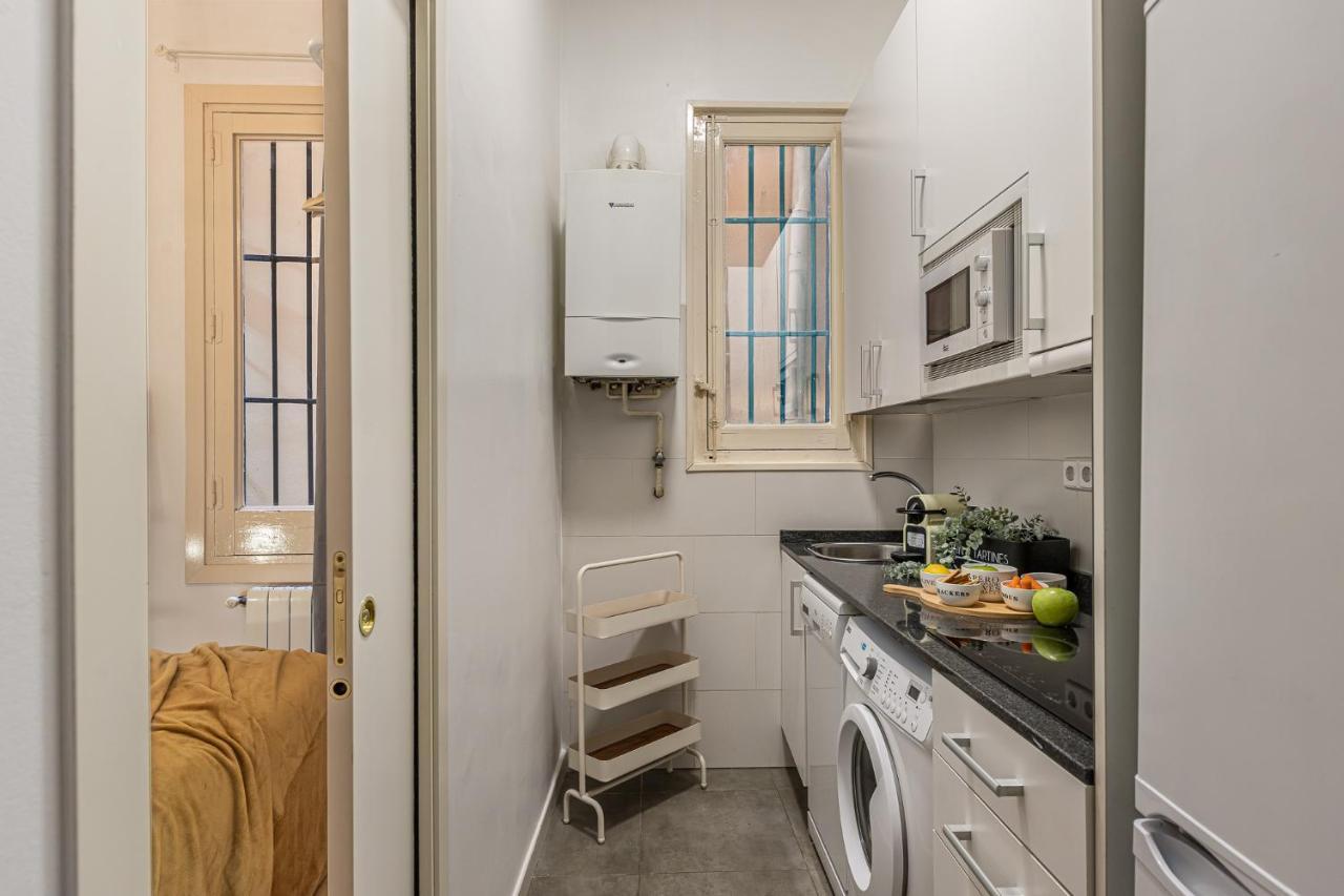 Beautiful Flat Close To Plaza De Mayor 4peopl1bath Con24 * Madrid