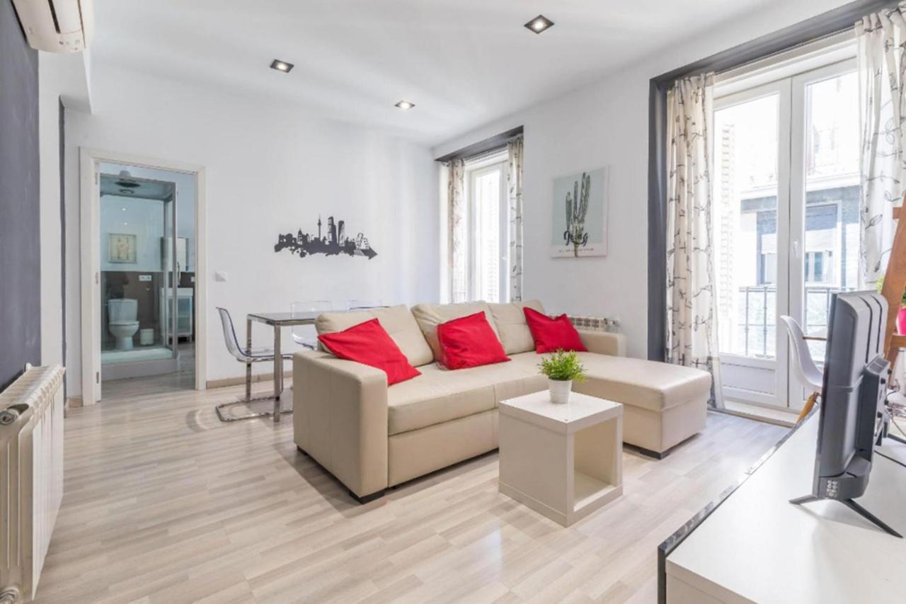 Spacious Flat Puerta Del Sol