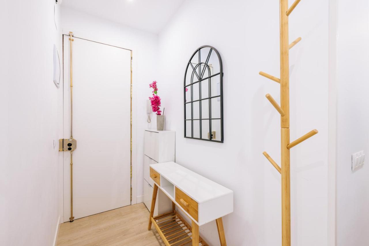 Center 2 Bedrooms Quiet