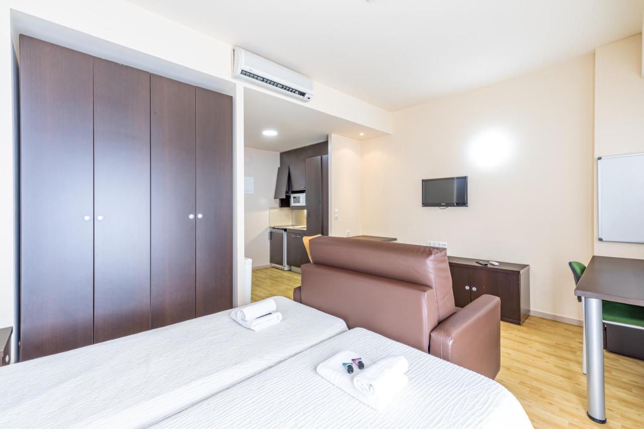 Residencia Universitaria Resa Erasmo Appartement