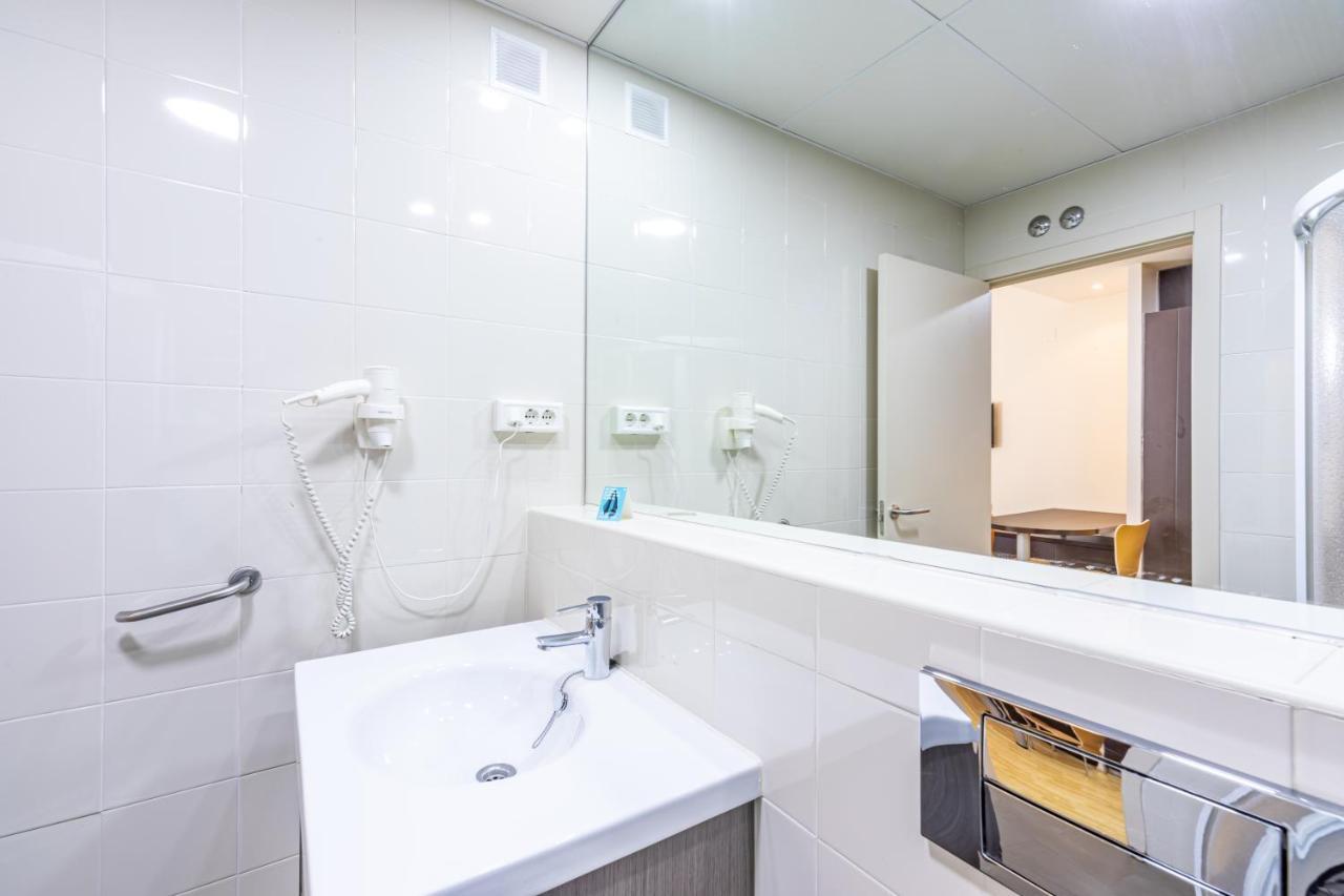 Apartamento Residencia Universitaria Resa Erasmo Madri