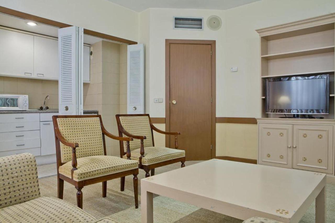 Espahotel Plaza Basilica Aparthotel 3*