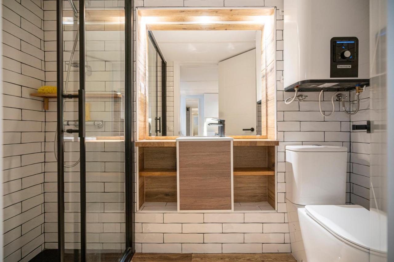 For You Duplex Temporal With Private Patio In The Center Of Mpe35 Apartment Madrid