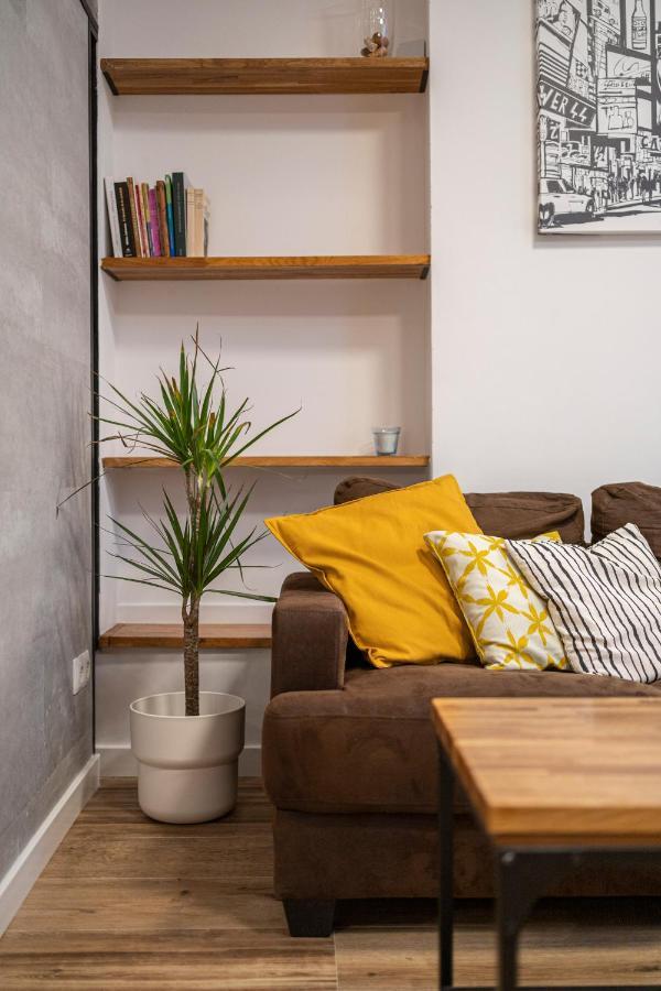 For You Duplex Temporal With Private Patio In The Center Of Mpe35 Madrid