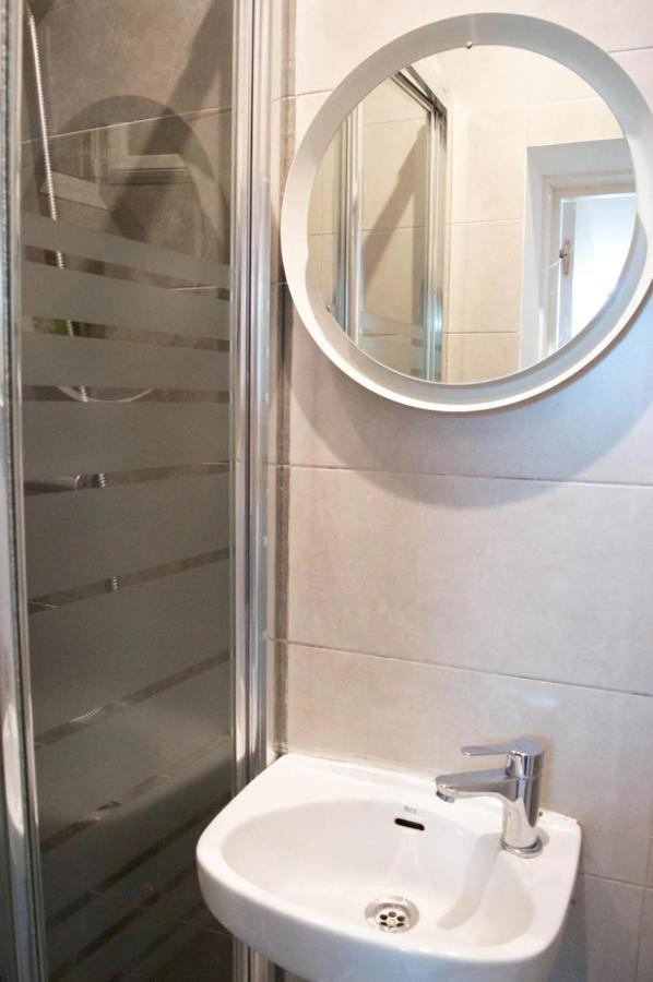 Apartment Estudio Cerca De Anton Martin 4pax *