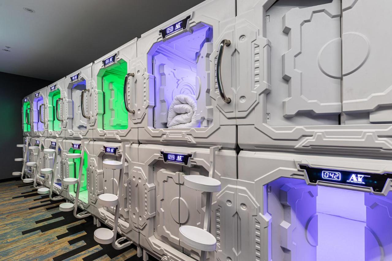 Kapselhotel Art Seven Capsules 2*