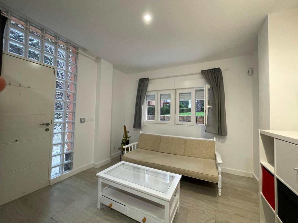 Acogedor Apartamento, Completamente Amoblado Con Aire Acondicionado Apartment *