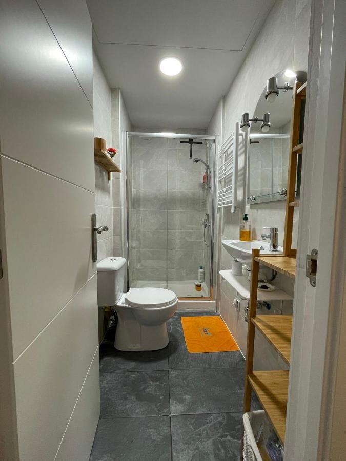 Acogedor Apartamento, Completamente Amoblado Con Aire Acondicionado Apartment *
