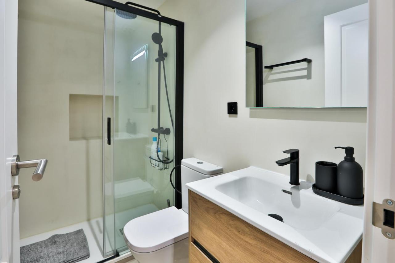 Gran Via. Salud. Puerta Del Sol. Callao. Apartamento Madri