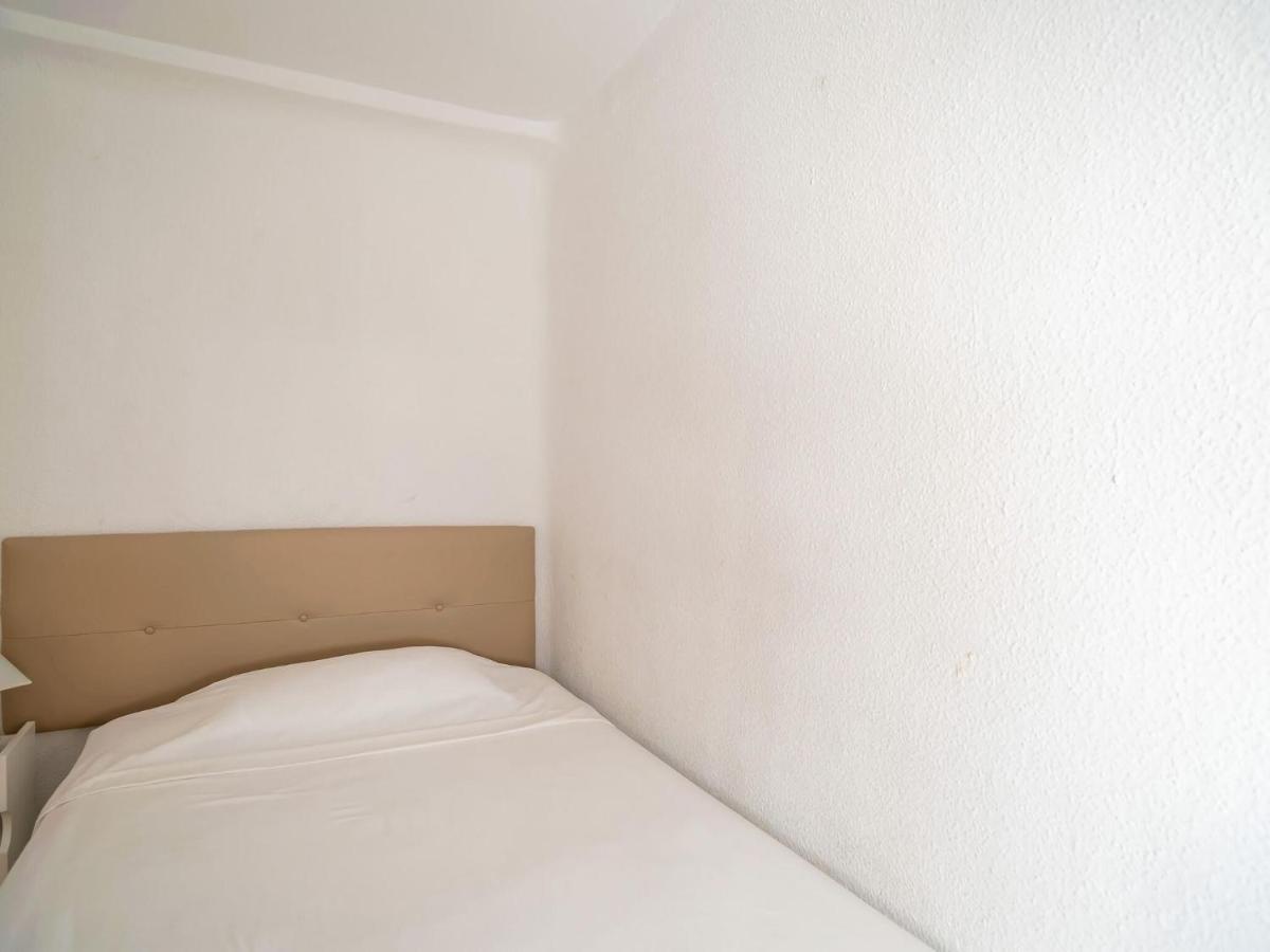 Pleasant In With Air Conditioning Apartamento Madrid
