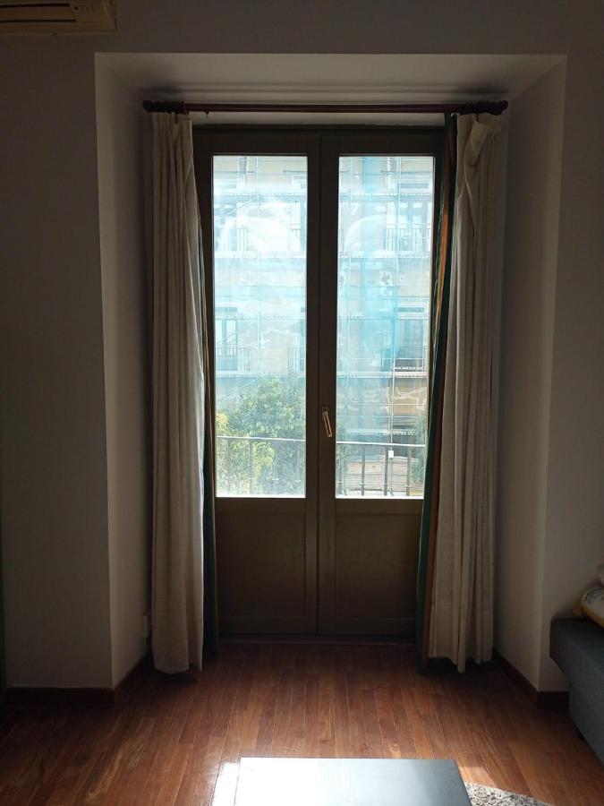 Apartamento Puente De Segovia * Madri