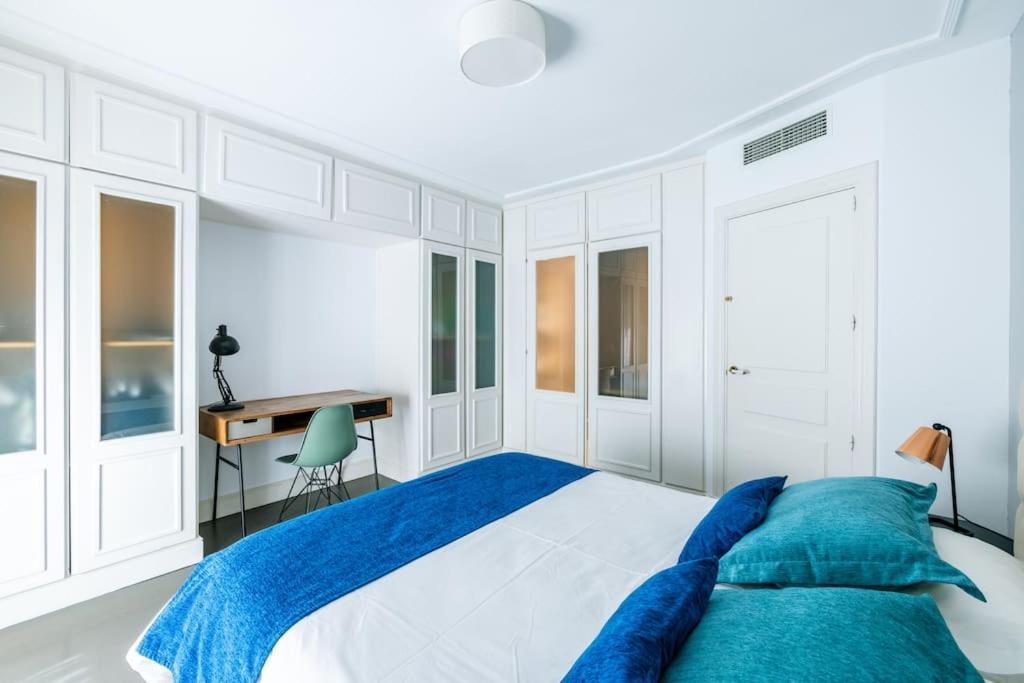 Amazing Flat 5 Balconies In Chueca - Gran Via Apartment Madrid