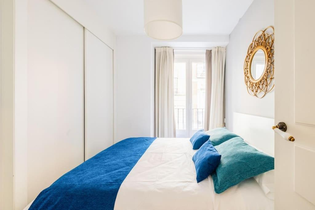 Apartment Amazing Flat 5 Balconies In Chueca - Gran Via Madrid