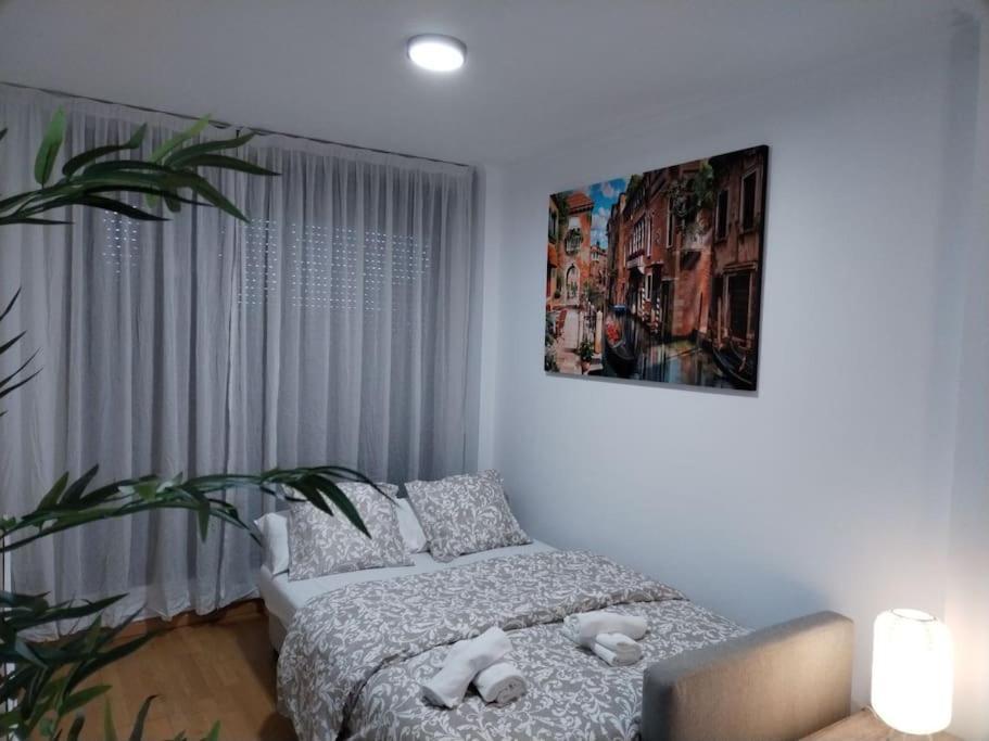 Amplio, Luminoso Y Confortable.