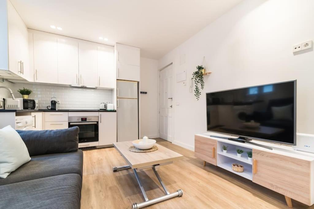 Amazing Apartment! Quiet And Bright, Madrid. *