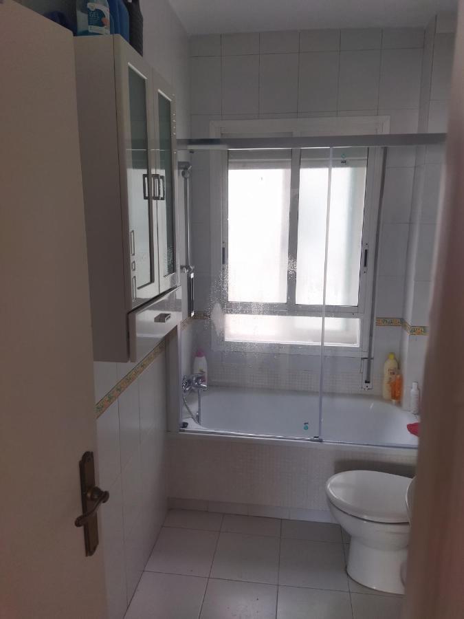 En Piso Con Bano Y Cocina Compartido Habitación en casa particular *