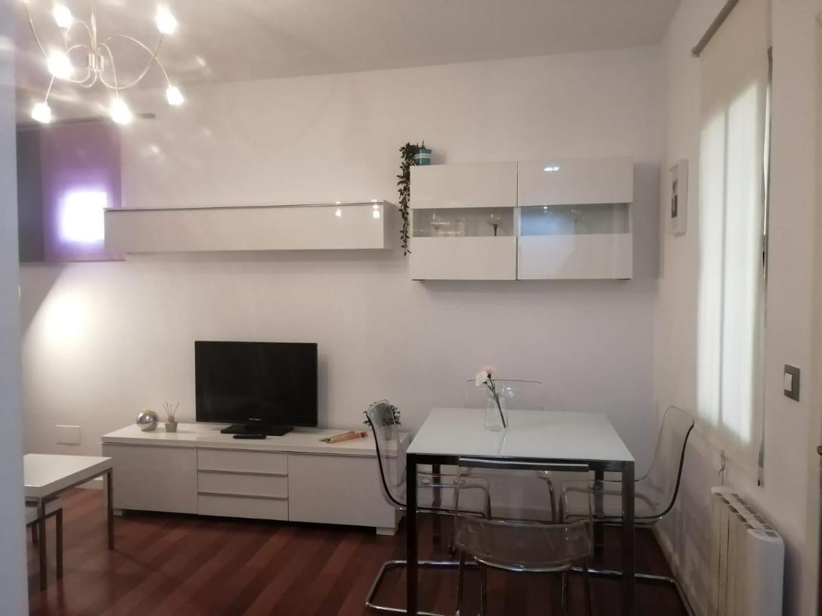 Apartamento Puente Valleca * Madri