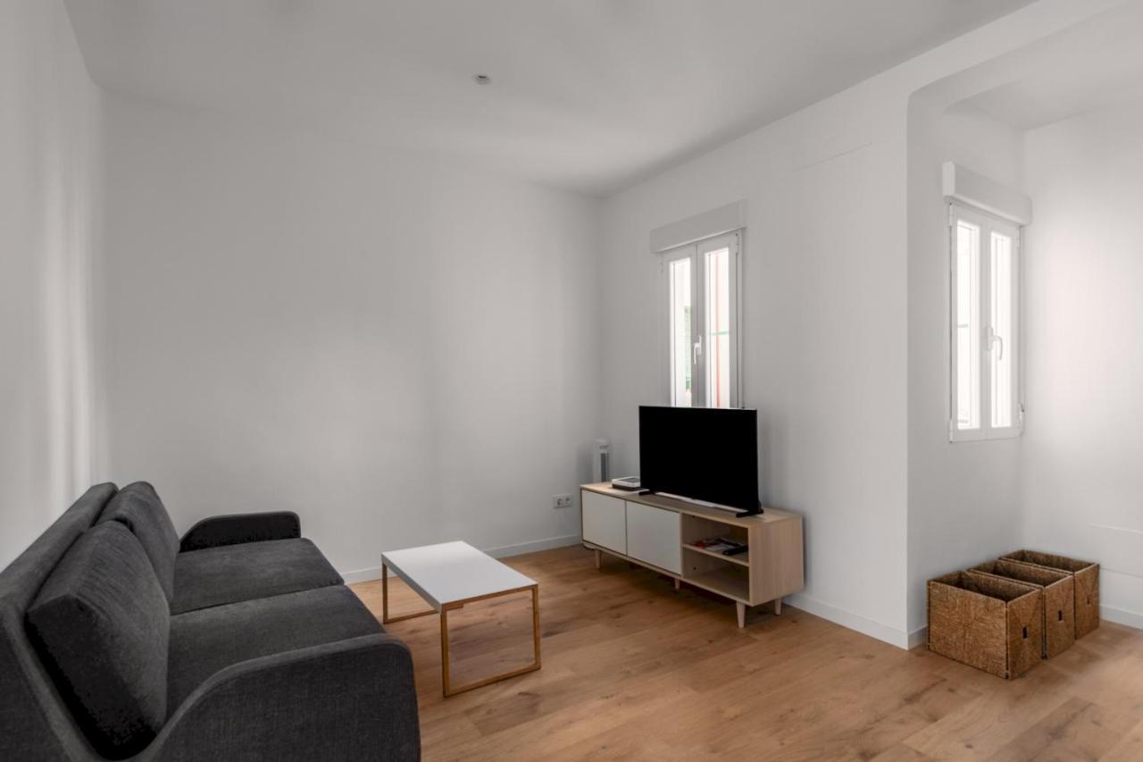 Appartement 2 Bedrooms 1 Bathroom Furnished - Delicias - Bright - Mintystay