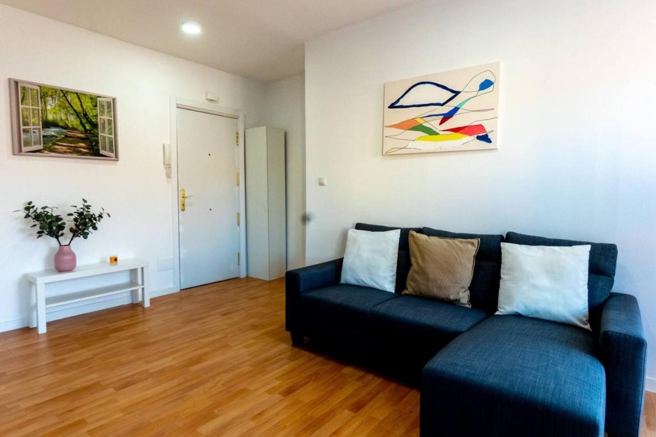 Apartamento Homely 2 Bedroom In Barajas Madri