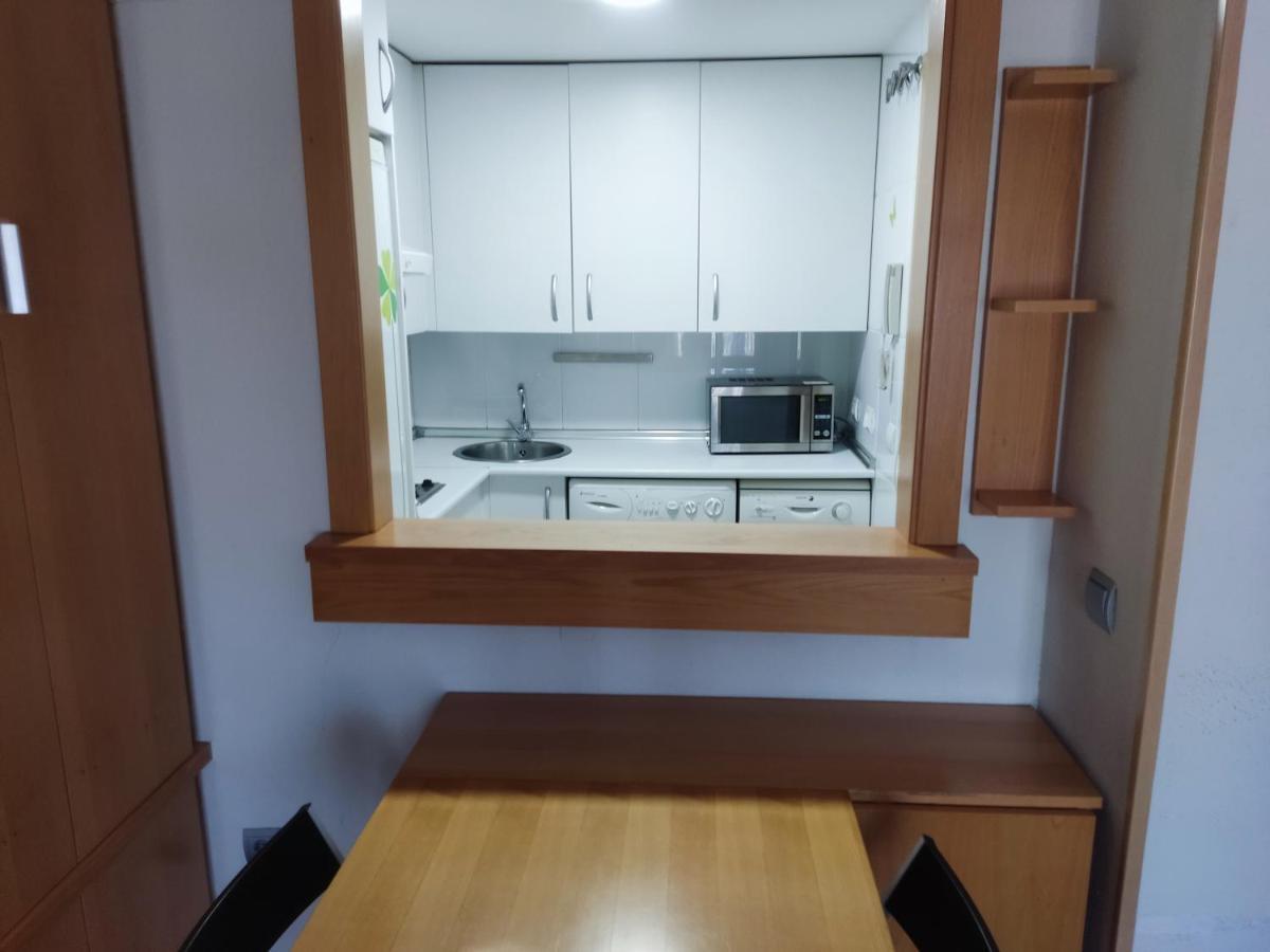 Apartamento En Madrid, A Unos Minutos Del Aeropuerto Airport Barajas, Plenilunio, Estadio De Futbol Metropolitano, Feria De Madrid, Clinica Navarra