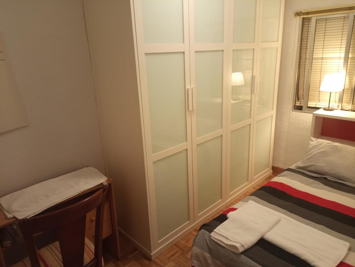 Bed & Breakfast 2-centro Hab Compartida Masculina 8x Madrid