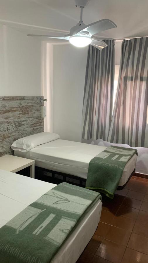 Affittacamere Casa De Huespedes Almansa 2*