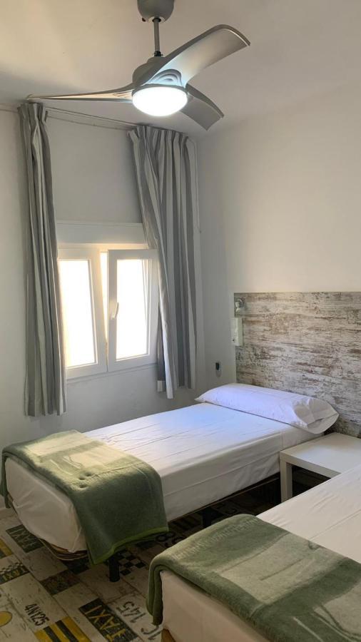 Affittacamere Casa De Huespedes Almansa 2*