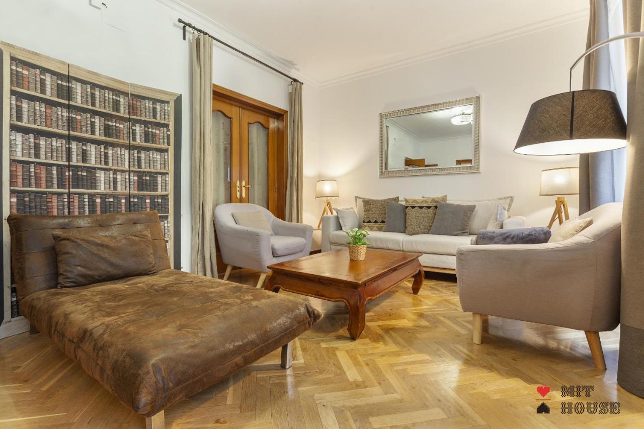 Apartment Mit House Tirso Iii En