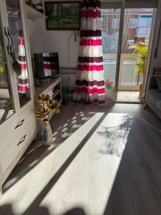 Apartamento Ciudad Lineal Reciente Reforma * Madrid