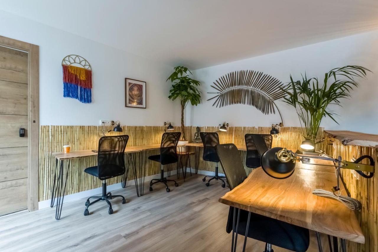 Santo - Coworking - Coliving - Ostello Madrid