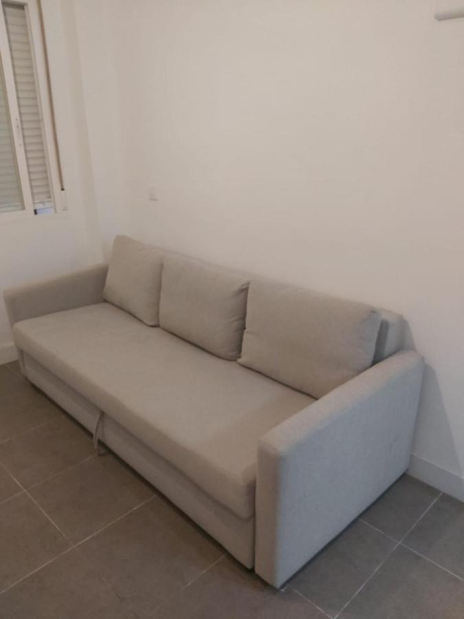 Cozy Studio Reina Sofia Amparo * Madrid