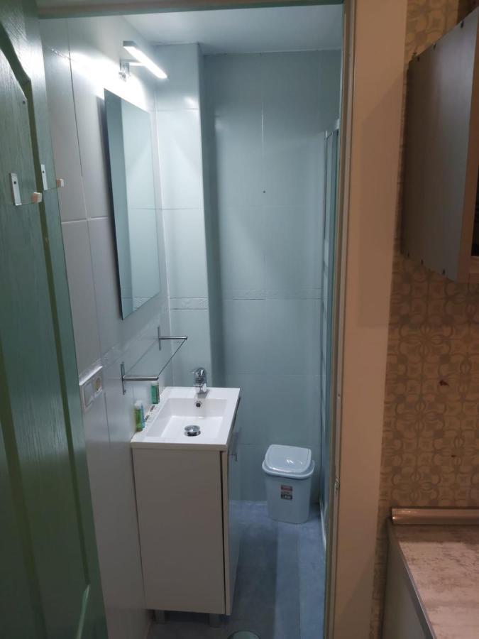 Cozy Studio Reina Sofia Amparo