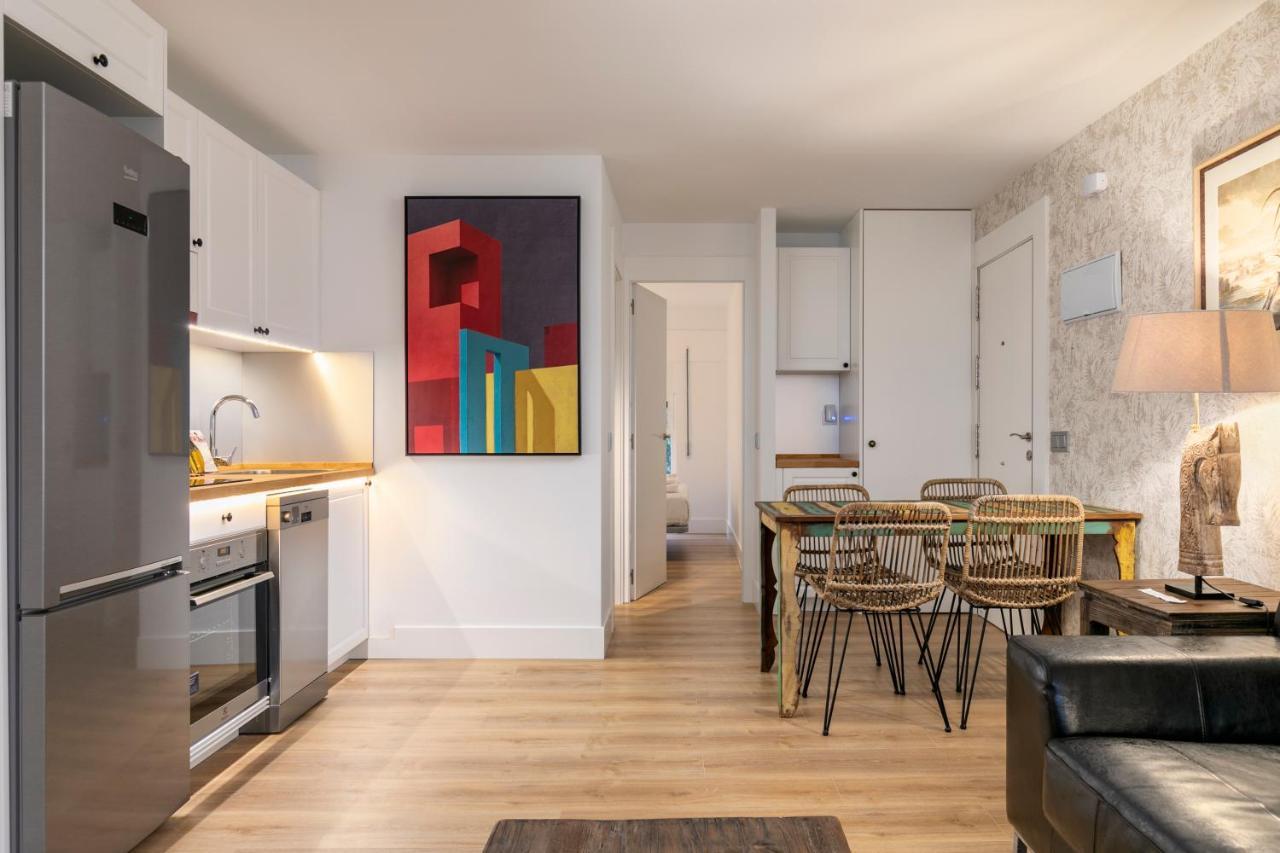 Homeabout Eraso Apartment